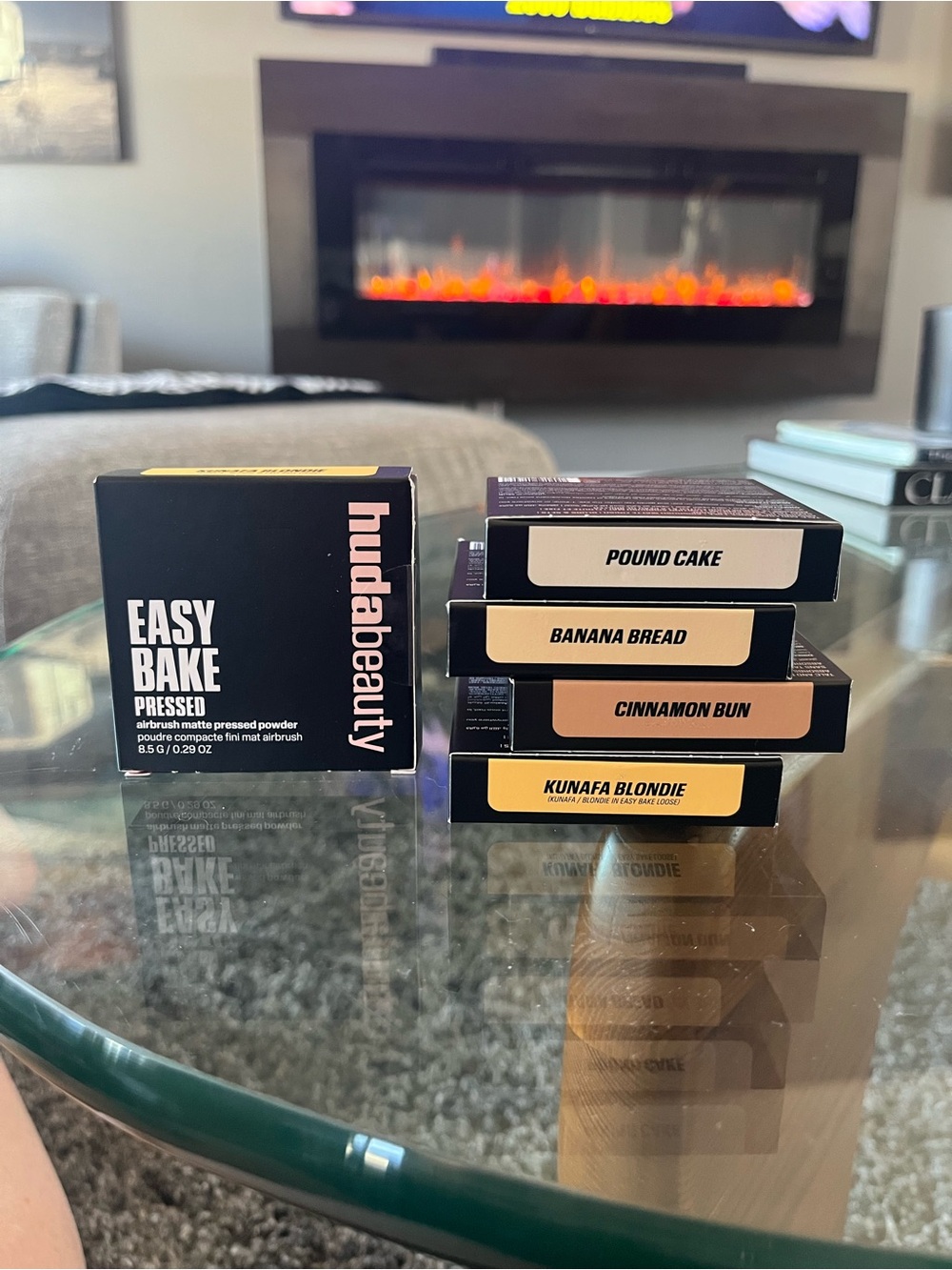 Huda Beauty Easy Bake Pressed Powder - Pick one